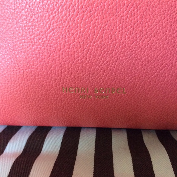 HENRI BENDEL CORAL LEATHER  HANDBAG 🍁🍂🌾 - Picture 6 of 6